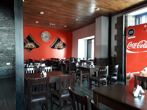 El Mordisco Restaurant