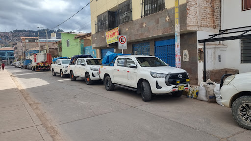 SANTA CRUZ GROUP RENT A CAR - Alquiler de camionetas 4x4 vehículos coches autos