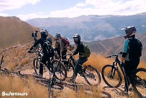 Búho Tours - best mountain biking Cusco, MTB, enduro, cross-country, downhill, bike tours, singletrack, Peru cycling