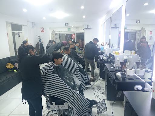 YUAL Barbería & Peluquería