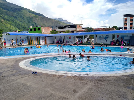 La Piscina De Torrechayoc